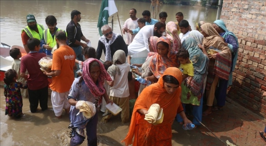 Pakistan'da şiddetli yağışlar sonucu 17 kişi hayatını kaybetti