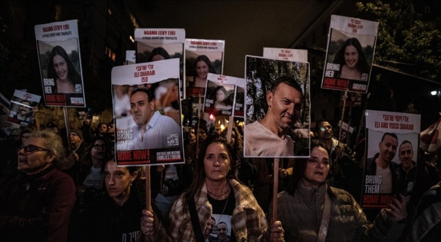 İsrailliler, Gazze'deki esirlerin geri getirilmesi için sokaklara döküldü