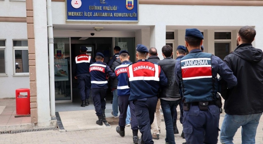 Yunanistan'a kaçmak isteyen 5 terör şüphelisi yakalandı