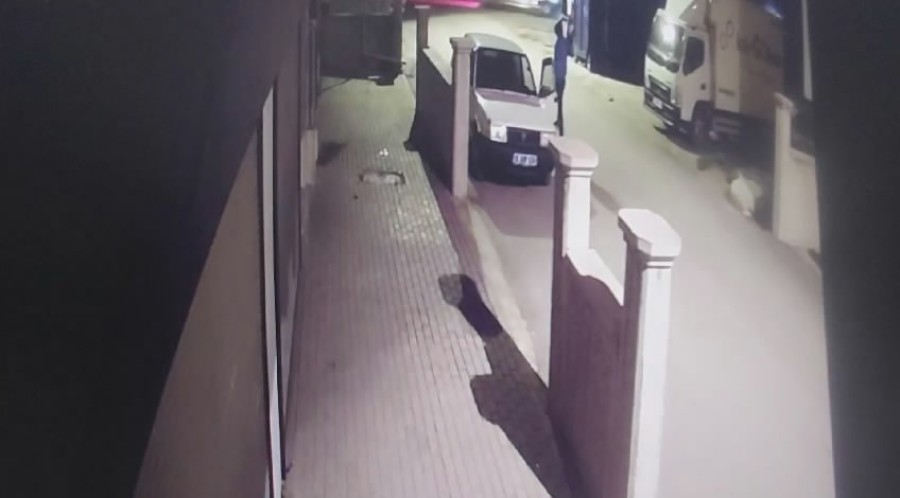 Bursa'da çaldıkları aracın yakıtı bitince yenisini çalan hırsızlar tutuklandı