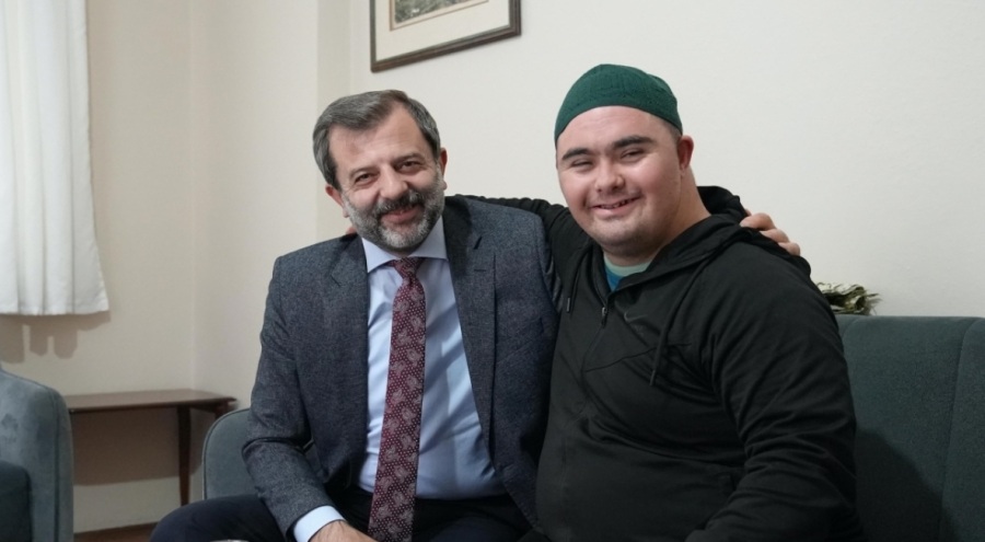 Bursa Gürsu Belediye Başkanı Işık'tan tablet sürprizi