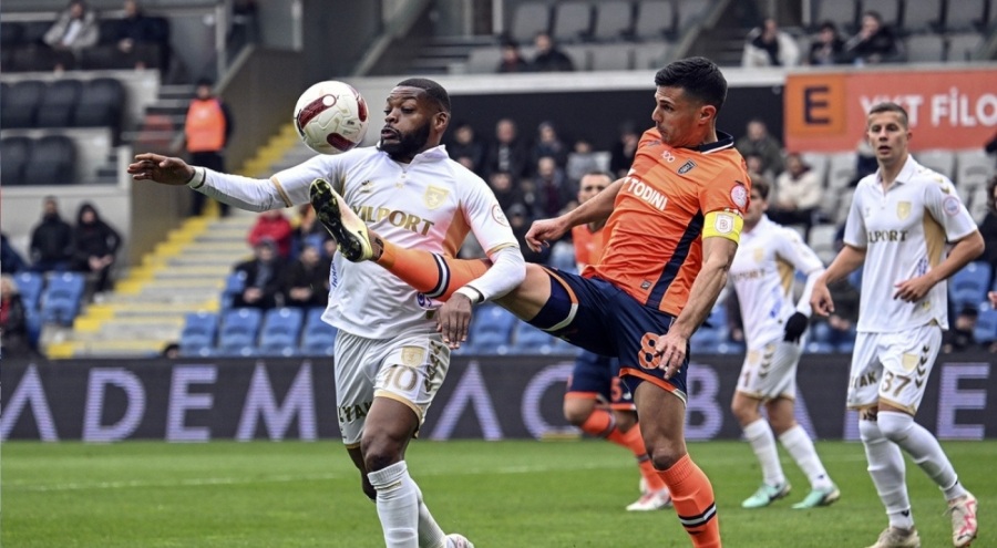 Başakşehir, Samsunspor'u tek golle geçti