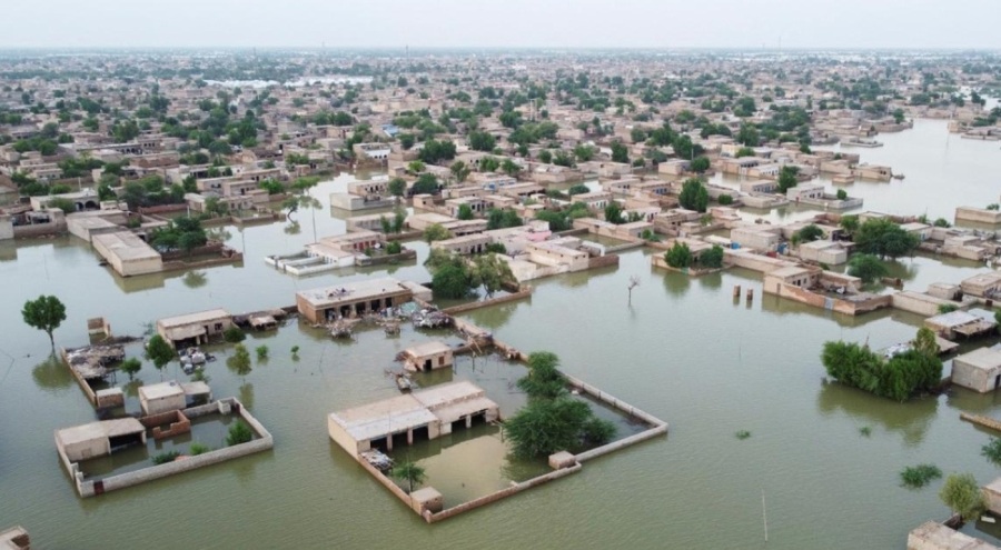 Pakistan'da şiddetli yağışlarda 37 can kaybı