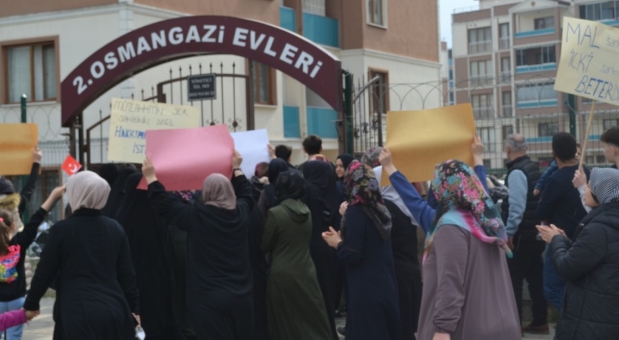 Bursa'da 10 yıldır tapusunu alamayan mağdur vatandaşlara biber gazlı saldırı!