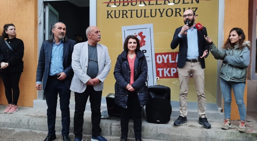 Türkiye Komünist Partisi Bursa Büyükşehir Adayı Keser: Karagöz ve Hacivat'ın şehri gülmeyi unuttu