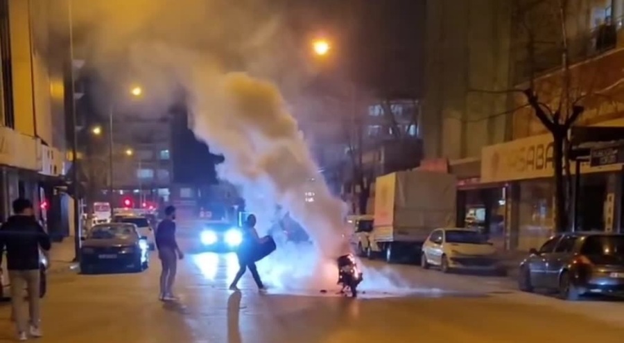 Bursa'da seyir halindeki motosiklet alev alev yandı!