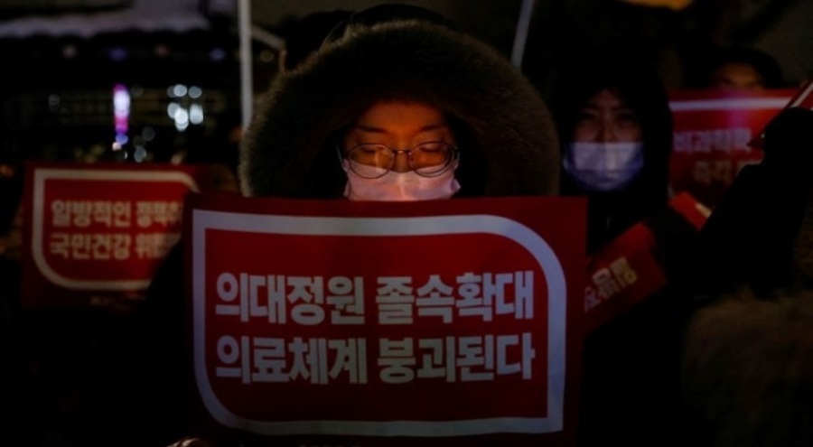 Güney Kore, grevdeki doktorlara yaptırım uygulayacak