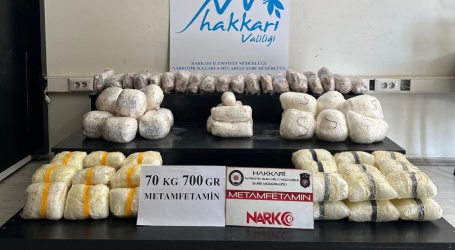 Yüksekova'da tam 70 kilo 700 gram metamfetamin ele geçirildi