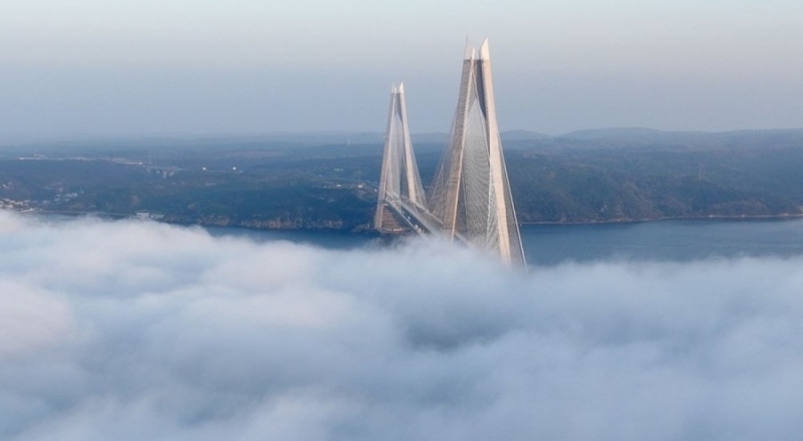 İstanbul'un kuzey ve yüksek kesimlerinde sis etkisini gösteriyor