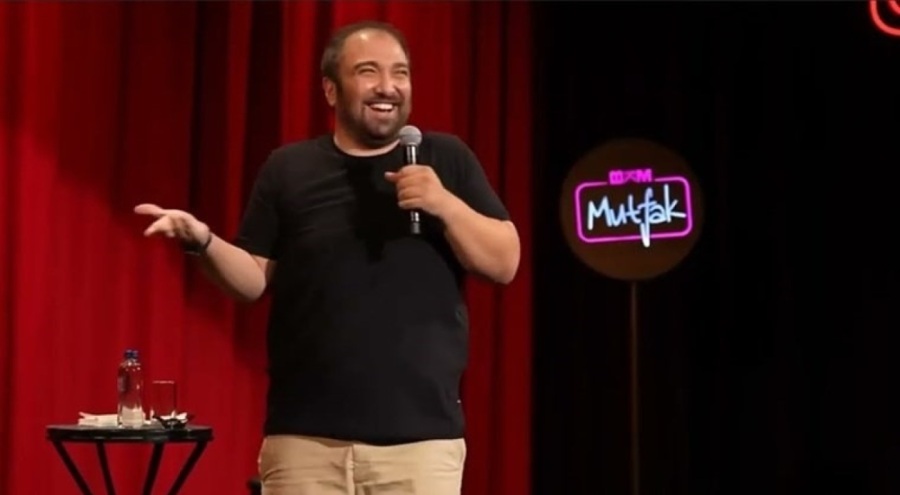 Sahneden düşen Özgür Turhan'dan açıklama