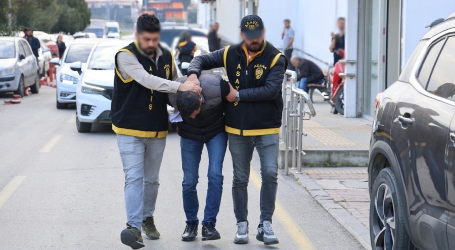 Eski kız arkadaşını sokak ortasında vurdu!