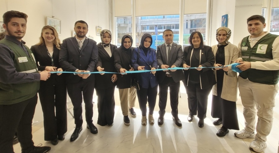 Bağımsız hayatı tercih eden danışanların el emekleri  sergisi  Bursa'da açıldı