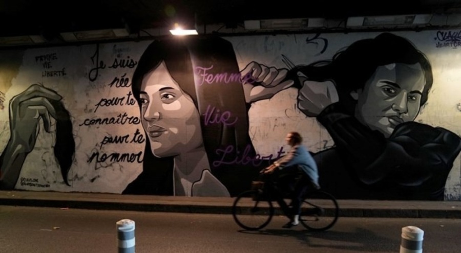 İran'da örtünme baskısı devam ediyor: Kadın sürücüler hedefte