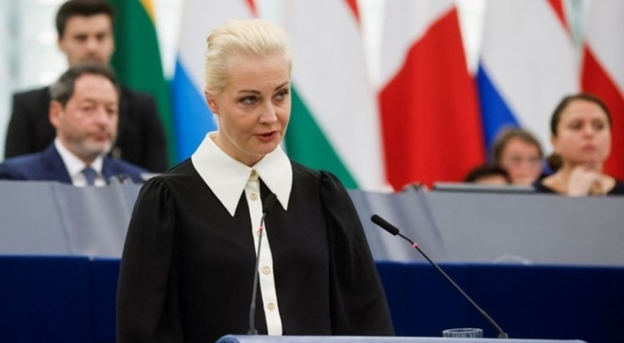 Aleksey Navalni'nin eşinden Ruslara "seçimi bozma" çağrısı