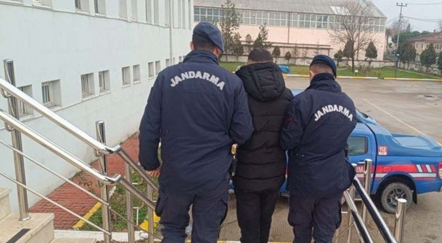 Sakarya'da 2 adet kalaşnikof ele geçirildi