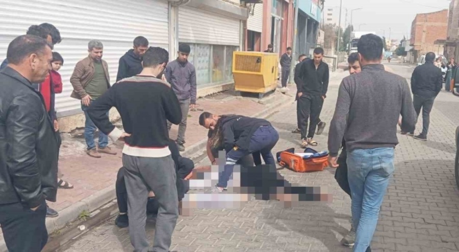 Balkon faciası! Kucağında oğluyla kızını kurtarmak isterken düştü