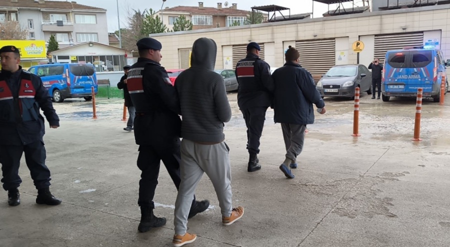 Bursa'da yurda kaçak yollarla giren 5 düzensiz göçmen yakalandı