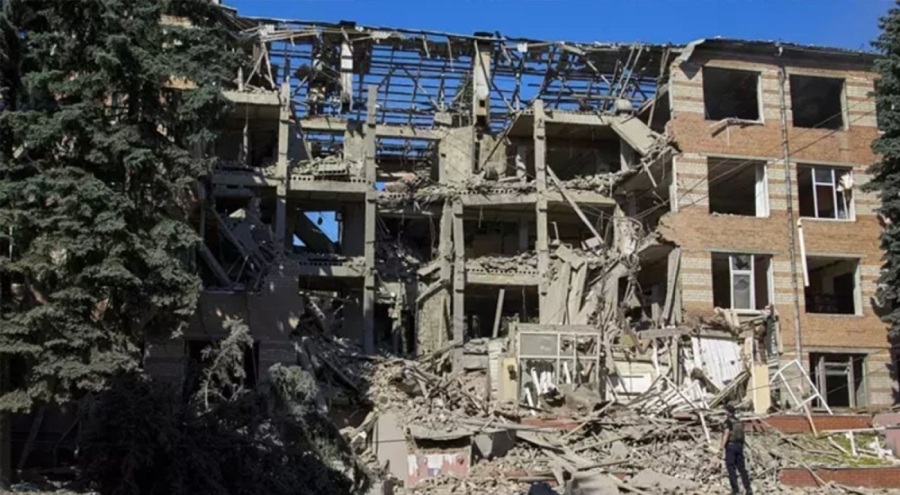 Rusya Ukrayna'nın Harkov kentine saldırdı