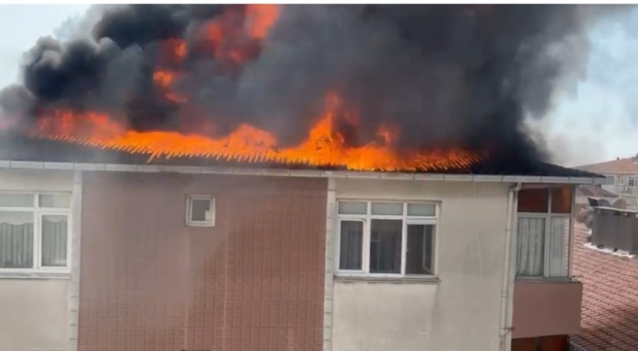 5 katlı bir binada yangın paniği!