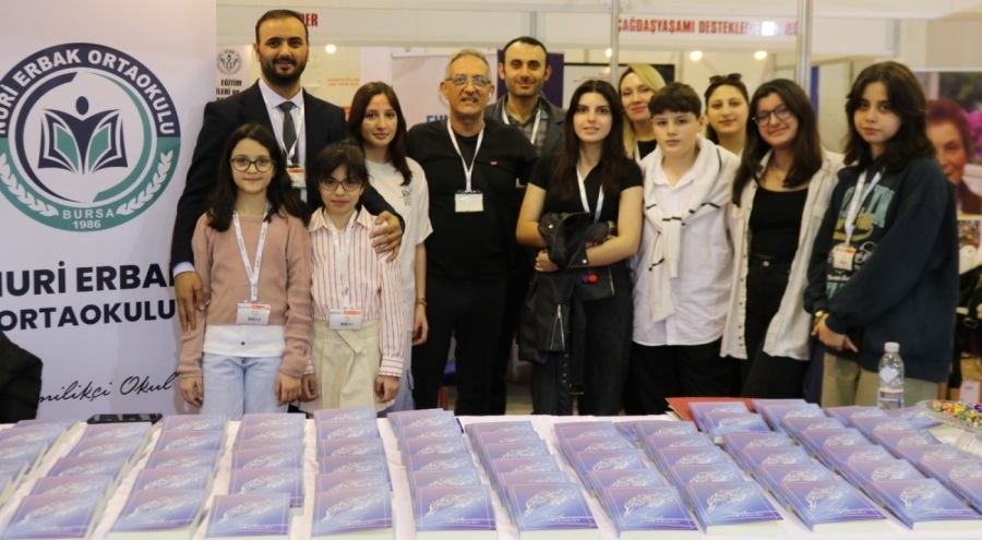 "Nuri Erbak'tan Küçük Kalemler" kitabı 21. TÜYAP Bursa Kitap Fuarında okurlarıyla buluştu