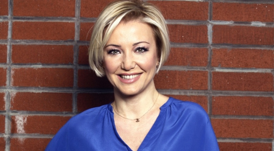 Ünlü oyuncu Berna Laçin, 9 saat süren ameliyattan çıktı