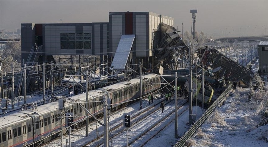 Ankara'daki YHT kazası davası ertelendi