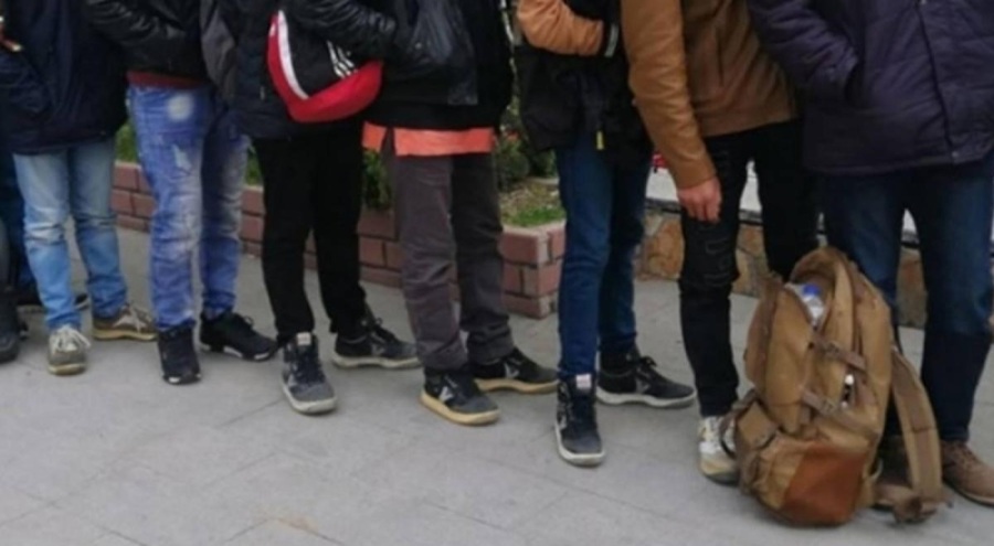 Düzensiz göçmenlere operasyon! 232 şahıs yakalandı