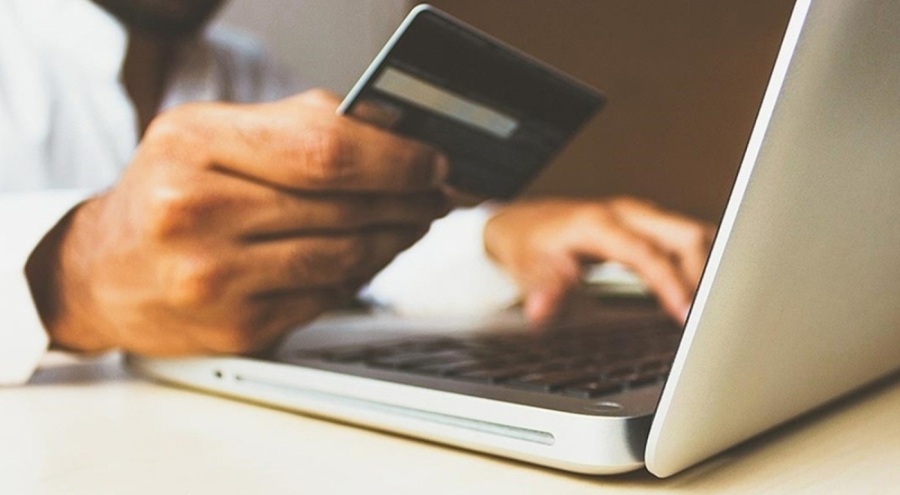 Kişisel verilerini ele geçirdikleri kişileri dolandırıp 2 milyon TL'lik vurgun yaptılar