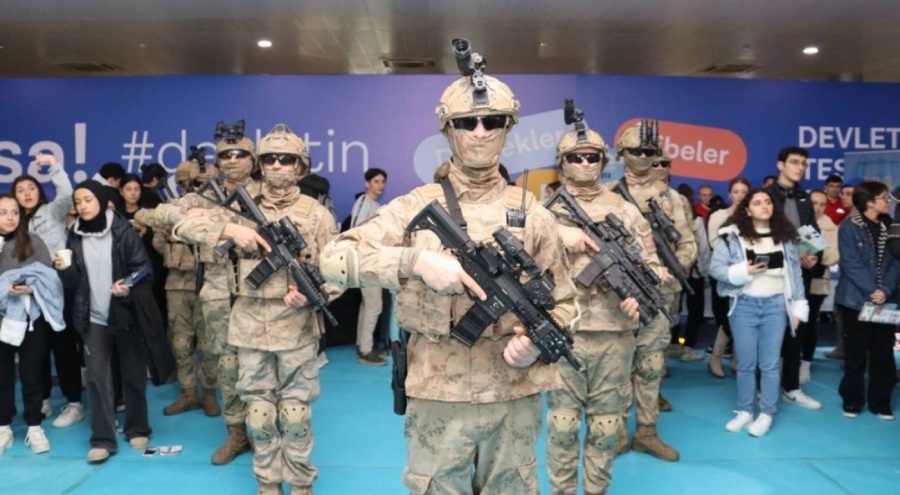 Bursa'da düzenlenen Jandarma Devlet Teşvikleri Fuarı'na büyük ilgi