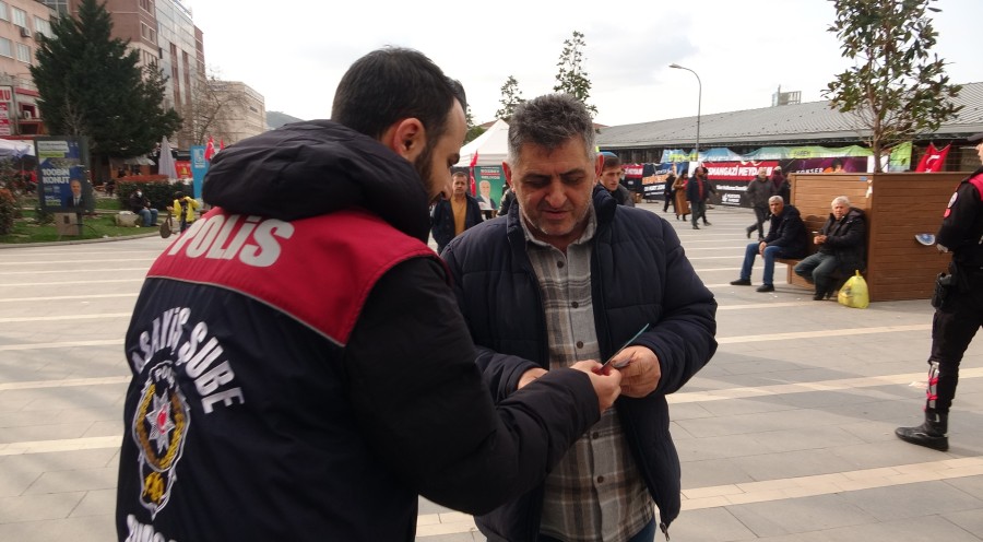 Bursa polisinden dolandırıcılığa karşı bilgilendirme