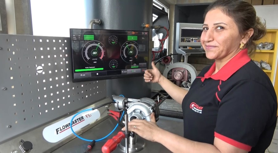 Bursa'da ev hanımlığından sanayide ustalığa: Turbocu Aynur Usta'dan örnek hikaye