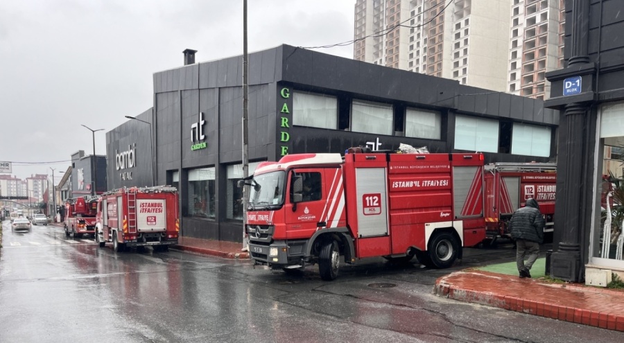 Mobilyacılar Çarşısı'nda korkutan yangın