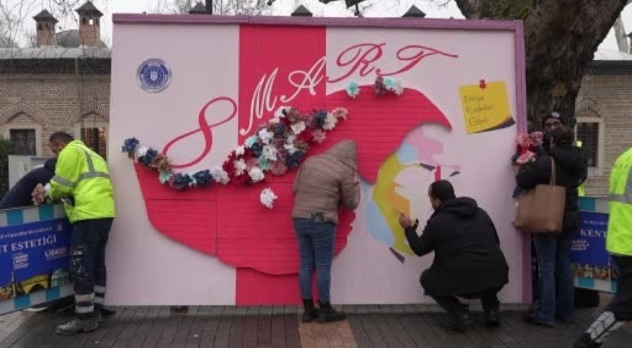 Bursa Orhangazi Parkı meydanında 8 Mart Dünya Kadınlar Günü'ne özel etkinlik