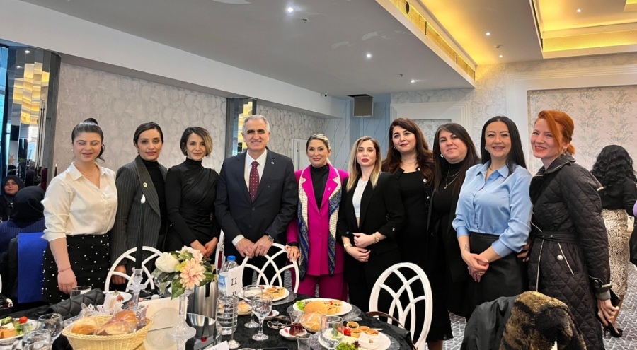 AK Parti Nilüfer Belediye Başkan Adayı Çolak, Nilüferli kadınlarla kahvaltıda buluştu
