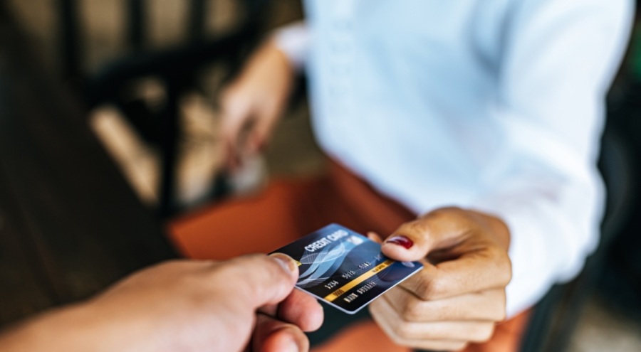 Kredi kartında tehlike sinyali! Sınırlama gelebilir