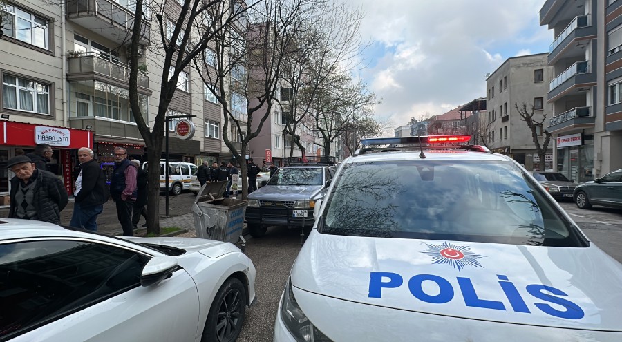 Bursa'da silahlı ve kar maskeli kuyumcu soygunu! 3.5 milyon TL ile kaçtılar