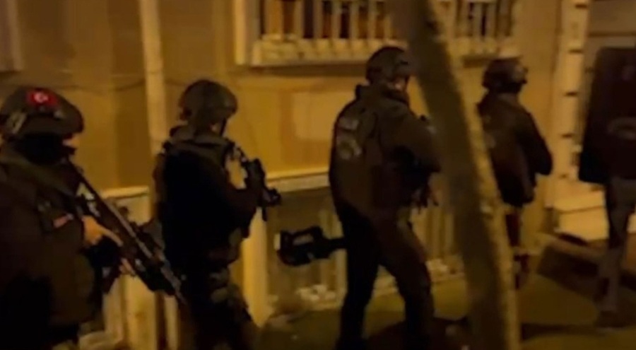 İstanbul ve Eskişehir'de terör operasyonu : 20 gözaltı