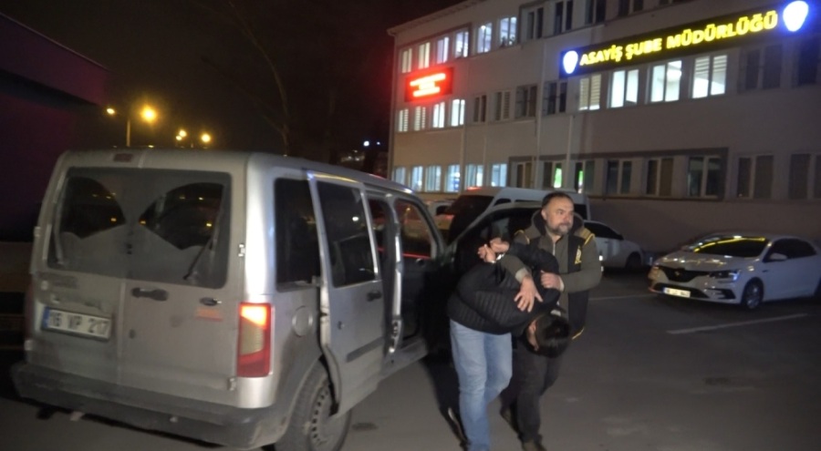 Bursa'da kuyumcu hırsızları kıskıvrak yakalandı
