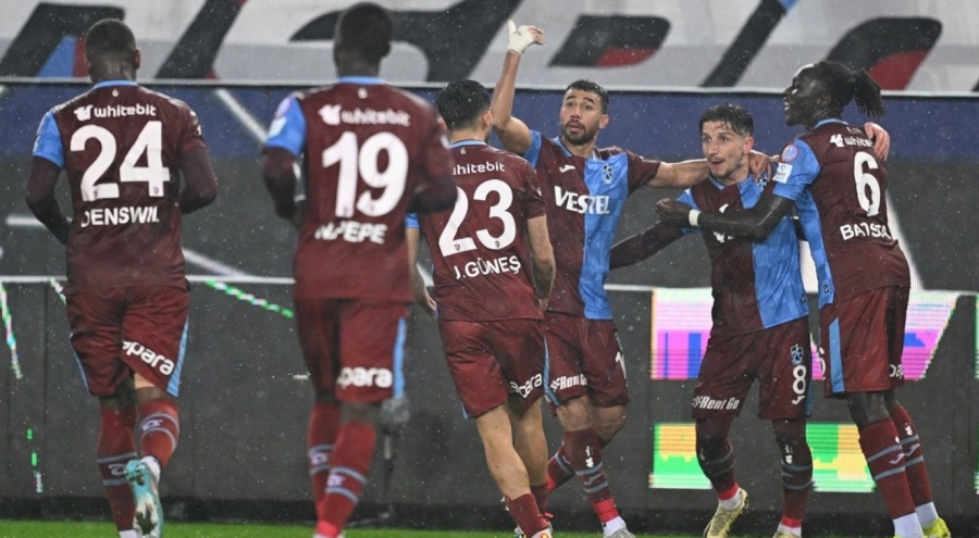Trabzonspor, Fatih Karagümrük'ü beş golle yıktı