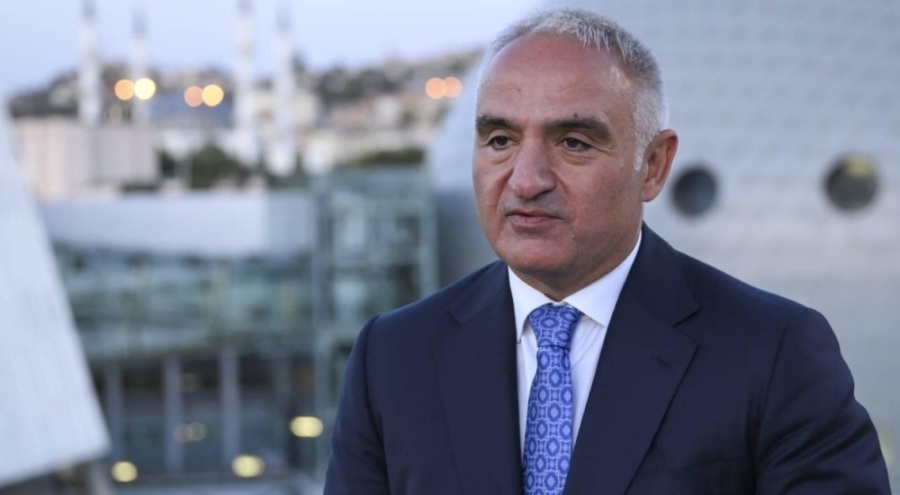 Bakan Ersoy'dan  Kayhan Yıldızoğlu için taziye mesajı