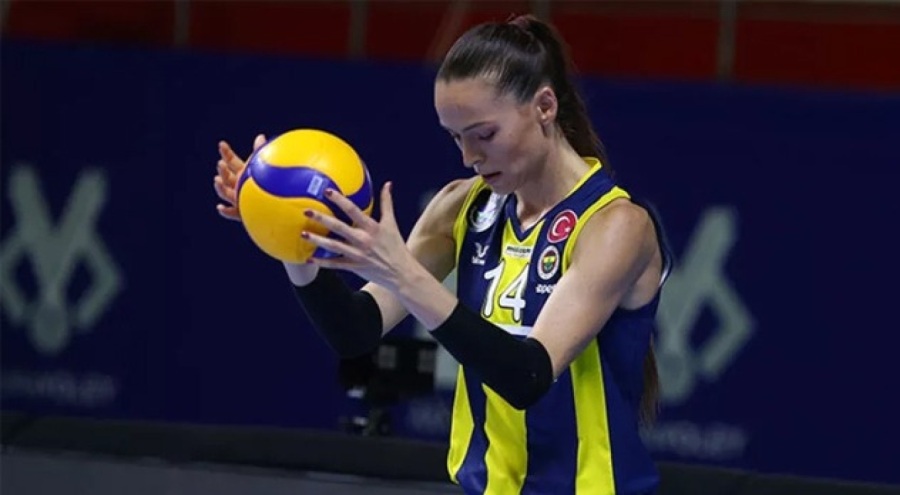 Fenerbahçe Opet'te Eda Erdem şoku