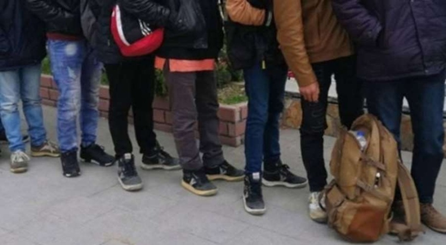 28 düzensiz göçmen yakalandı