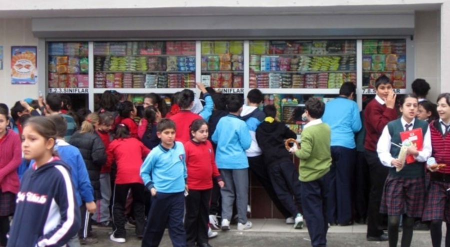 Okul kantinlerinin kiraları tırmanıyor!