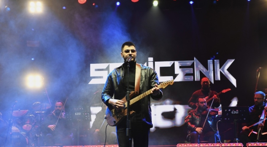 Osmangazi Meydanı'nda Semicenk konseri