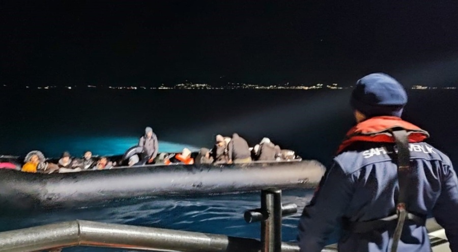İzmir'de 91 kaçak göçmen karaya çıkartıldı!