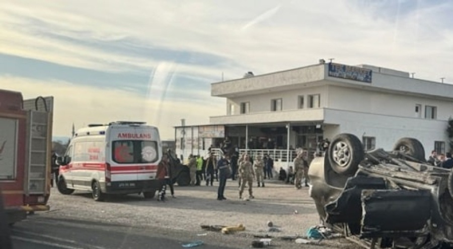 Erdoğan'ın koruma ekibi kaza yaptı: 1 polis şehit oldu