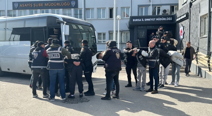 Bursa merkezli fuhuş operasyonu! 31 zanlı adliyede