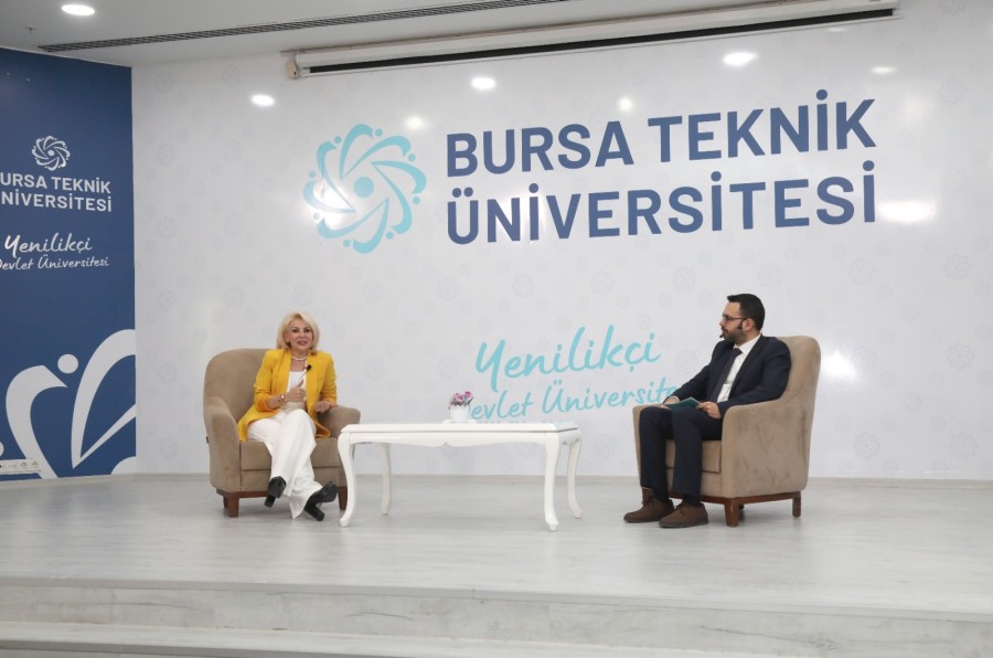 Sunucu Zeliha İlhan Doymuş, Bursa Teknik Üniversitesi öğrencileriyle buluştu