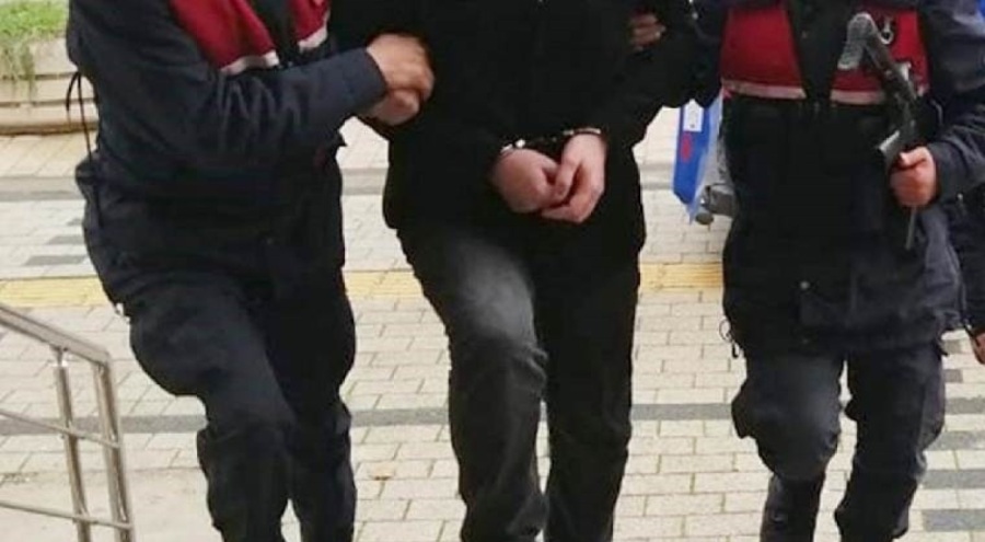 3 yıldır aranan hükümlü saklandığı evde yakalandı!
