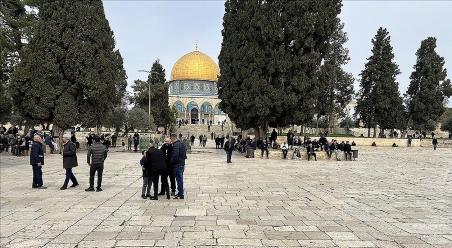 Hamas,İsrail'in Mescid-i Aksa üzerindeki ablukasını kırmak için çağrıda bulundu